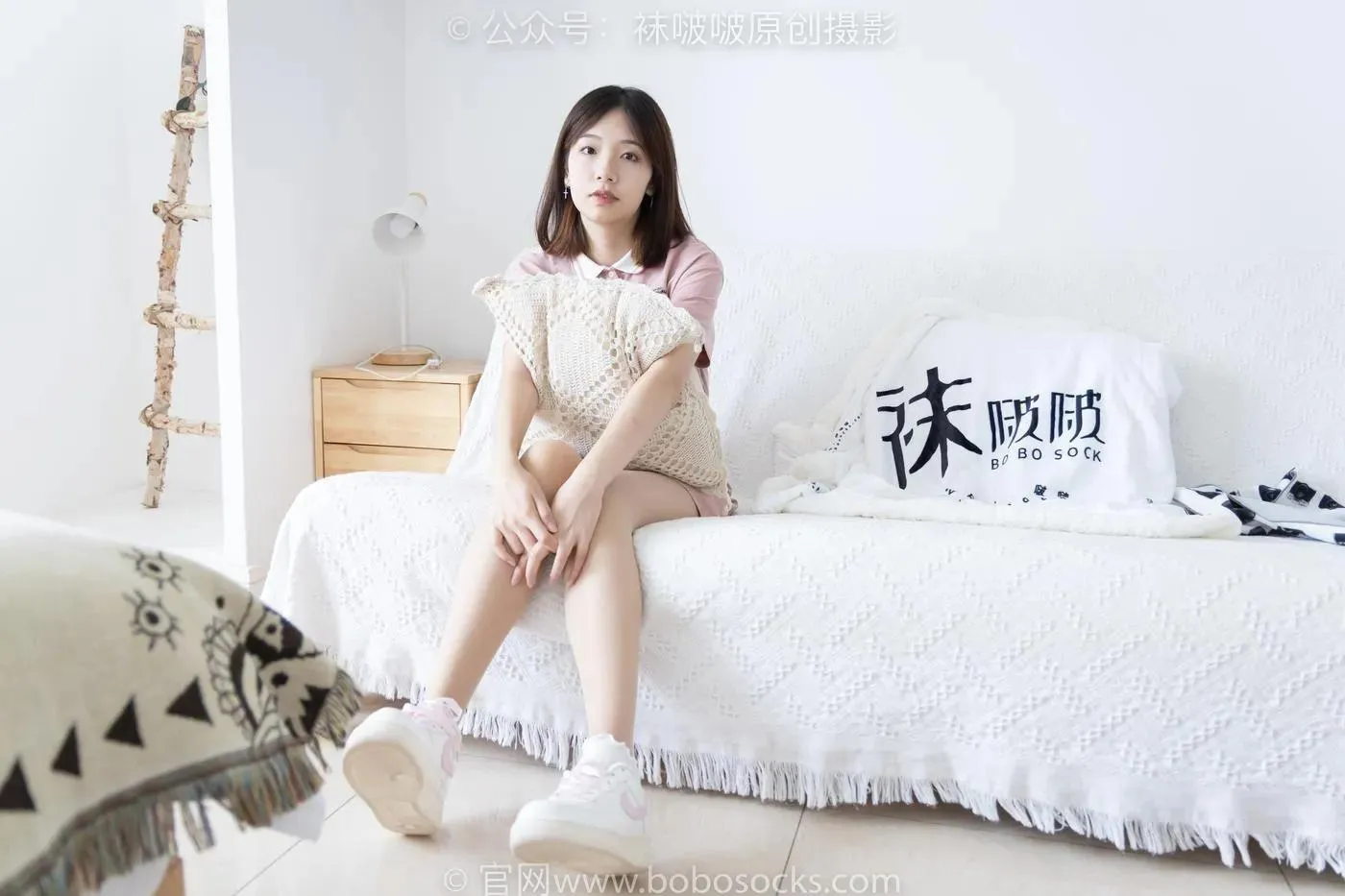 [BoBoSocks袜啵啵]NO.163 小甜豆-空军一号板鞋、白棉袜、肉丝 [135P]插图5
